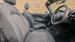 2019 (68) MINI CONVERTIBLE 1.5 Cooper II 2dr Auto 4631095