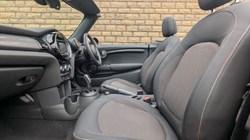 2019 (68) MINI CONVERTIBLE 1.5 Cooper II 2dr Auto 4631119