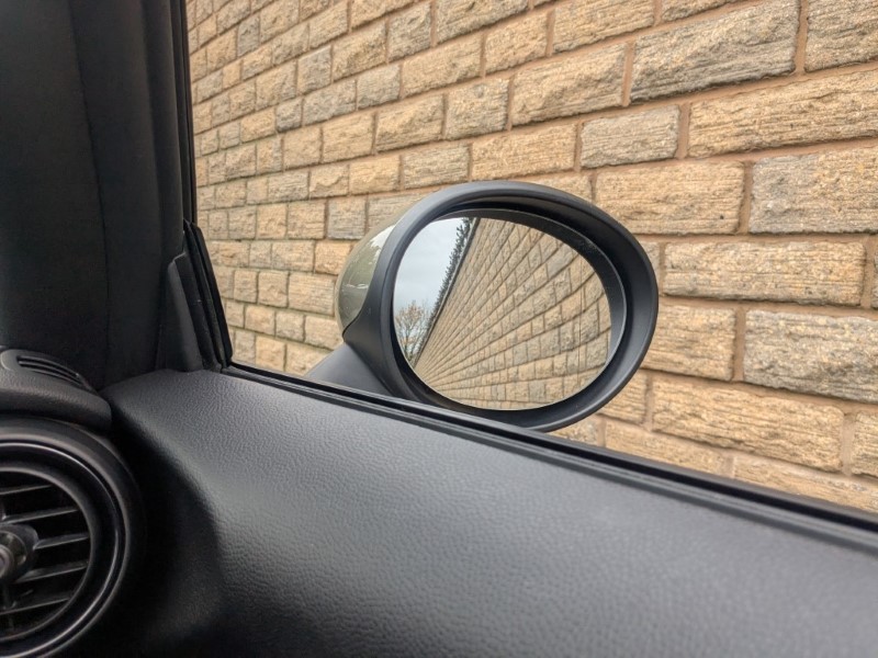 2019 (68) MINI CONVERTIBLE 1.5 Cooper II 2dr Auto 4631104