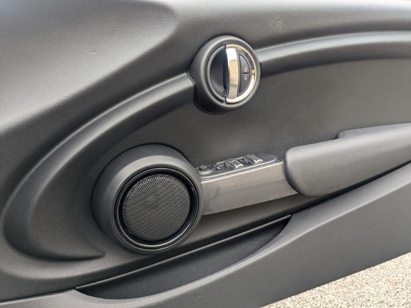 2019 (68) MINI CONVERTIBLE 1.5 Cooper II 2dr Auto 4631105