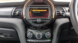2019 (68) MINI CONVERTIBLE 1.5 Cooper II 2dr Auto 4631110