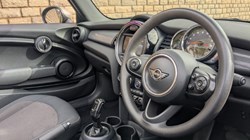 2019 (68) MINI CONVERTIBLE 1.5 Cooper II 2dr Auto 4631090