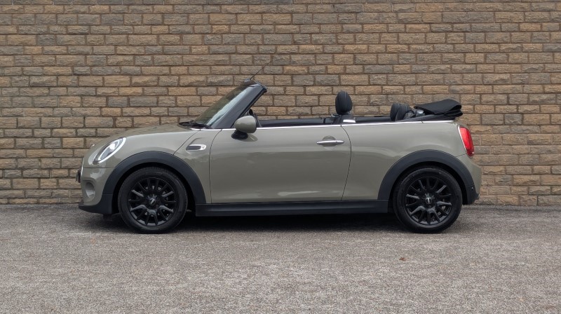 2019 (68) MINI CONVERTIBLE 1.5 Cooper II 2dr Auto 4631130