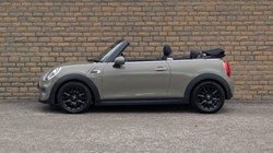 2019 (68) MINI CONVERTIBLE 1.5 Cooper II 2dr Auto 4631130
