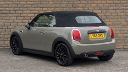 2019 (68) MINI CONVERTIBLE 1.5 Cooper II 2dr Auto 4631128