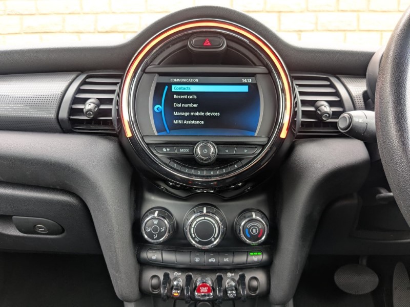 2019 (68) MINI CONVERTIBLE 1.5 Cooper II 2dr Auto 4631109