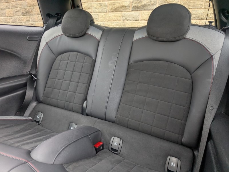 2023 (73) MINI HATCHBACK 1.5 Cooper Sport 3dr Auto 4612165