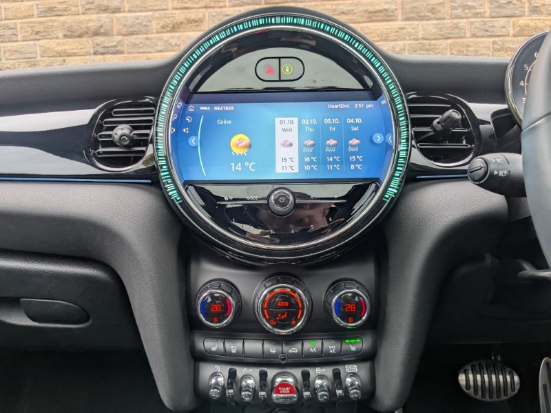 2023 (73) MINI HATCHBACK 1.5 Cooper Sport 3dr Auto 4612181