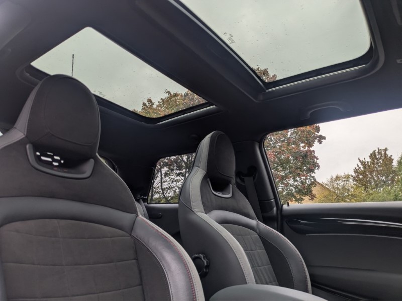 2023 (73) MINI HATCHBACK 1.5 Cooper Sport 3dr Auto 4612174