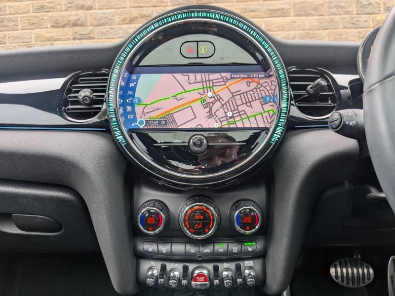 2023 (73) MINI HATCHBACK 1.5 Cooper Sport 3dr Auto 4612179