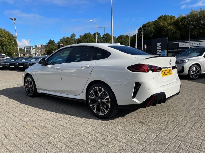 2025 (25) BMW 2 SERIES 220 M Sport 4dr Step Auto 4586106