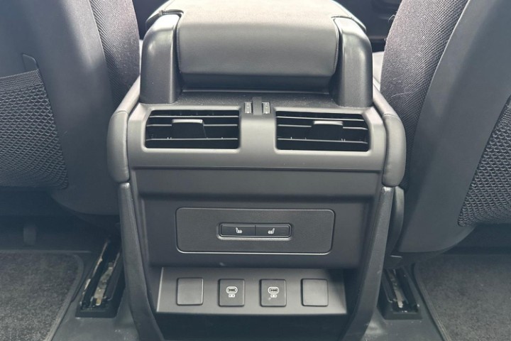 2026 (26) LAND ROVER DEFENDER 3.0 D350 X 90 3dr Auto 5728204