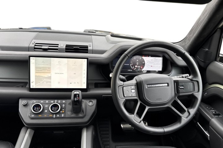 2026 (26) LAND ROVER DEFENDER 3.0 D350 X 90 3dr Auto 5728195