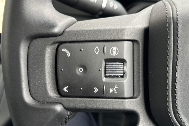 2026 (26) LAND ROVER DEFENDER 3.0 D350 X 90 3dr Auto 5728214