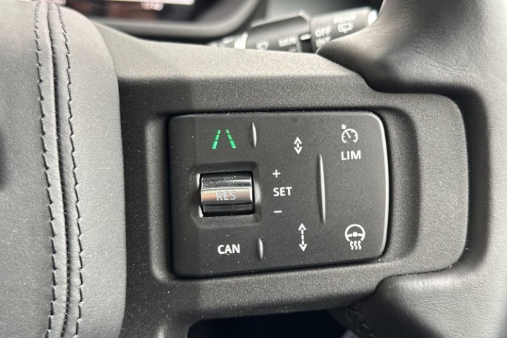 2026 (26) LAND ROVER DEFENDER 3.0 D350 X 90 3dr Auto 5728215