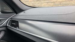 2021 (21) BMW 5 SERIES 530e M Sport 5dr Auto 4655098
