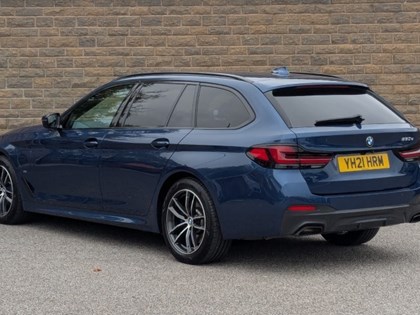 2021 (21) BMW 5 SERIES 530e M Sport 5dr Auto