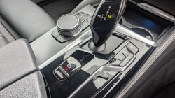 2021 (21) BMW 5 SERIES 530e M Sport 5dr Auto 4655076