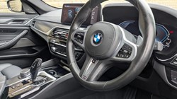 2021 (21) BMW 5 SERIES 530e M Sport 5dr Auto 4655067
