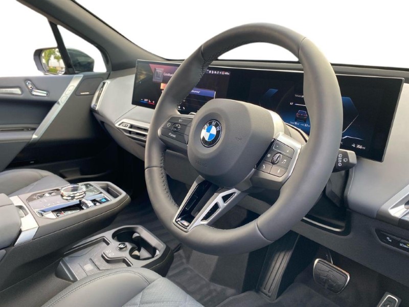 2025 (75) BMW iX 300kW xDrive45 M Sport 101kWh 5dr Auto 4944081