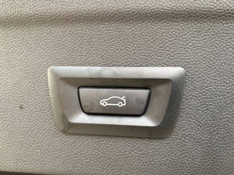 2025 (75) BMW iX 300kW xDrive45 M Sport 101kWh 5dr Auto 4944115