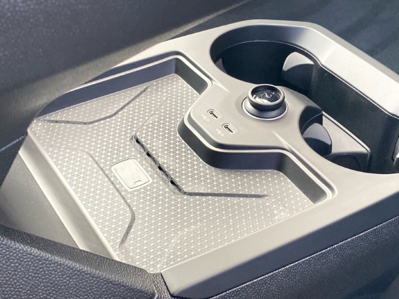 2025 (75) BMW iX 300kW xDrive45 M Sport 101kWh 5dr Auto 4944110