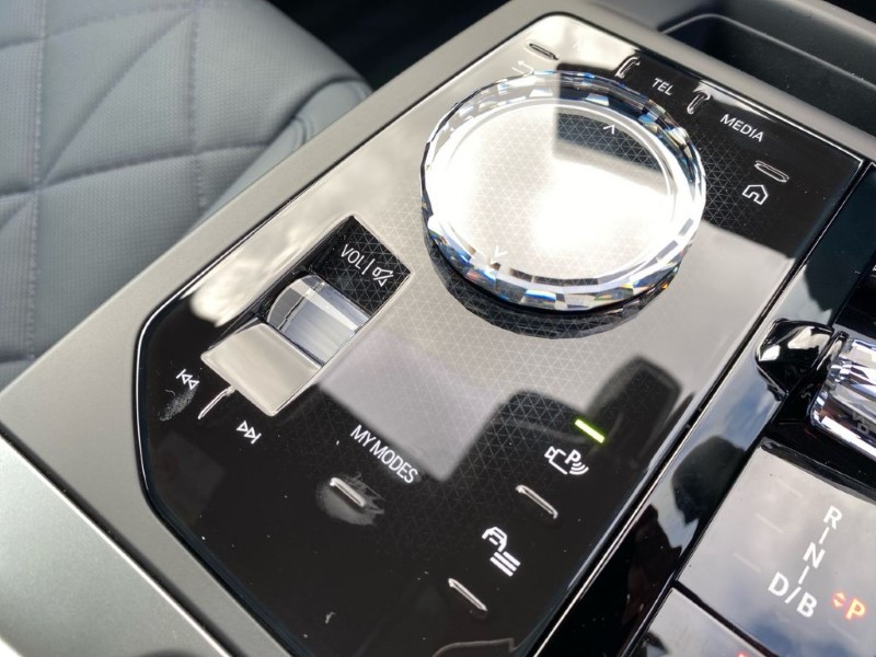 2025 (75) BMW iX 300kW xDrive45 M Sport 101kWh 5dr Auto 4944111