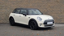 2016 (16) MINI HATCHBACK 1.5 Cooper 5dr Auto 4699692