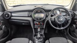 2016 (16) MINI HATCHBACK 1.5 Cooper 5dr Auto 4699695
