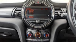 2016 (16) MINI HATCHBACK 1.5 Cooper 5dr Auto 4699714