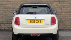 2016 (16) MINI HATCHBACK 1.5 Cooper 5dr Auto 4699706