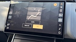 2026 (26) LAND ROVER RANGE ROVER VELAR 2.0 D200 MHEV Dynamic SE 5dr Auto 5785154