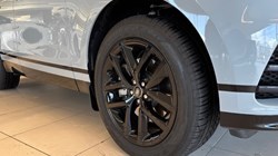 2025 (25) LAND ROVER RANGE ROVER VELAR 2.0 D200 MHEV Dynamic SE 5dr Auto 4491609