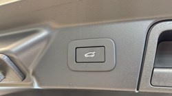 2025 (25) LAND ROVER RANGE ROVER VELAR 2.0 D200 MHEV Dynamic SE 5dr Auto 4491600