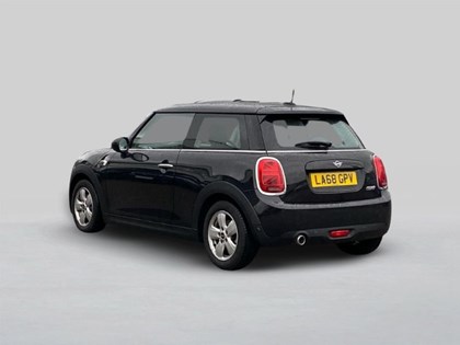 2018 (68) MINI HATCHBACK 1.5 Cooper Classic II 3dr