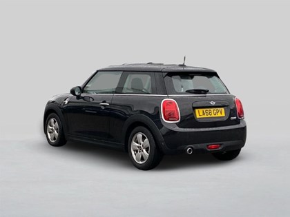 2018 (68) MINI HATCHBACK 1.5 Cooper Classic II 3dr