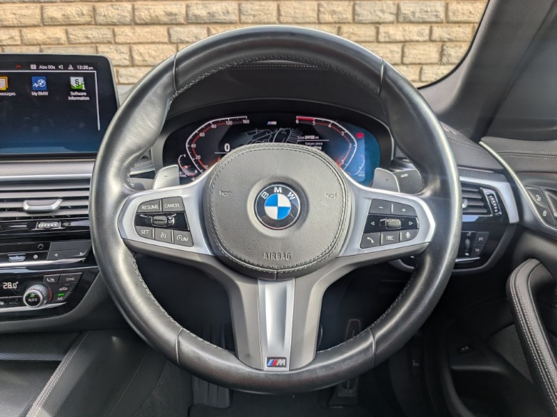 2022 (72) BMW 5 SERIES 530d xDrive MHT M Sport 4dr Auto 4692531
