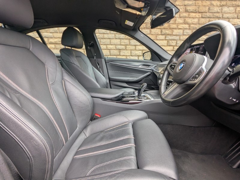 2022 (72) BMW 5 SERIES 530d xDrive MHT M Sport 4dr Auto 4692537
