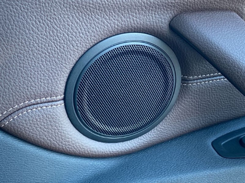 2018 (68) BMW X1 xDrive 20i xLine 5dr Step Auto 4915836