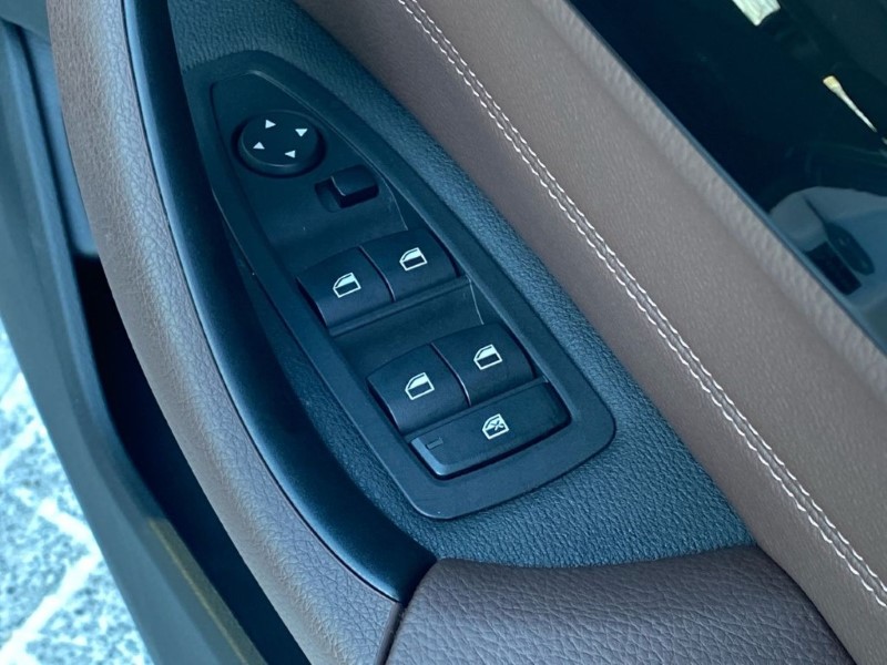 2018 (68) BMW X1 xDrive 20i xLine 5dr Step Auto 4915838