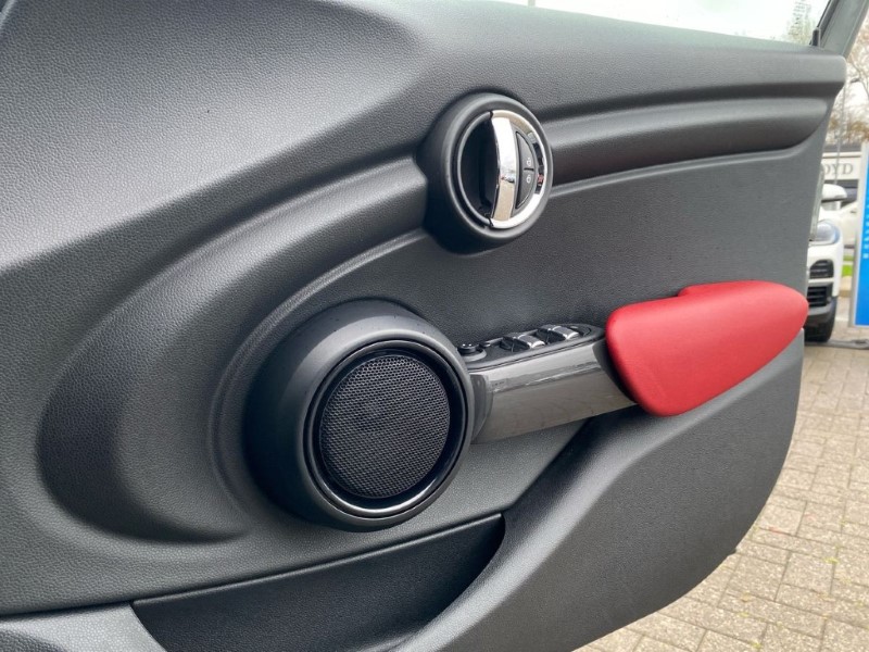 2018 (18) MINI HATCHBACK 1.5 Cooper II 5dr 4766015