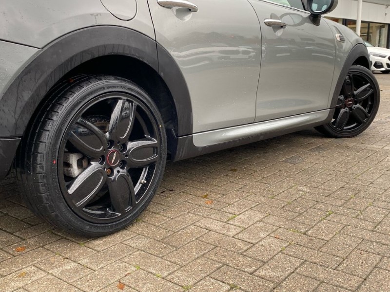 2018 (18) MINI HATCHBACK 1.5 Cooper II 5dr 4766037