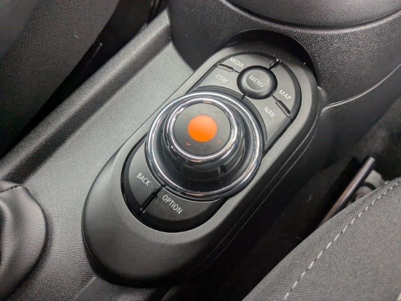 2019 (19) MINI HATCHBACK 2.0 Cooper S Sport II 5dr Auto 4991619