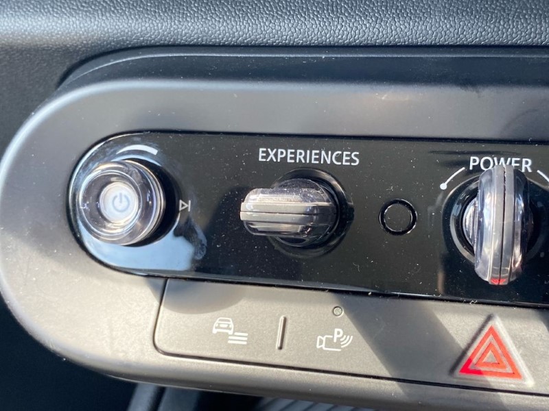 2025 (74) MINI COUNTRYMAN 150kW E Classic 66kWh 5dr Auto 4727459