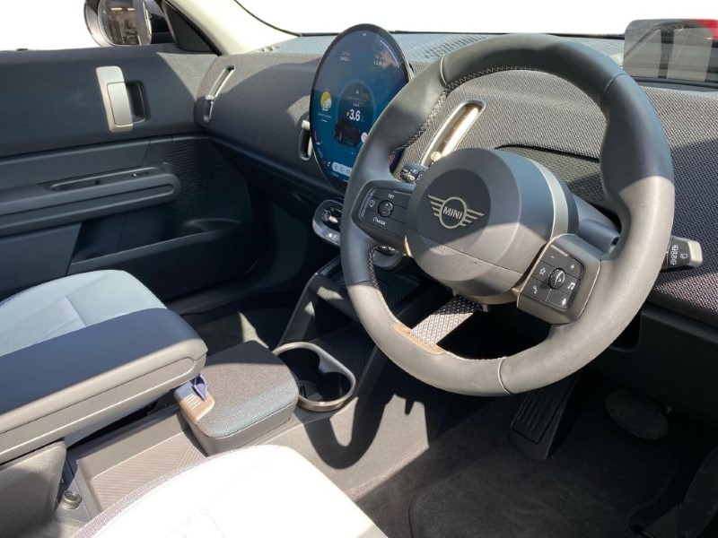 2025 (74) MINI COUNTRYMAN 150kW E Classic 66kWh 5dr Auto 4727446