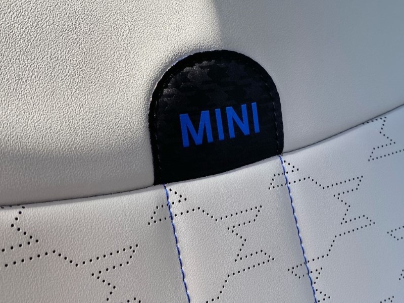 2025 (74) MINI COUNTRYMAN 150kW E Classic 66kWh 5dr Auto 4727477