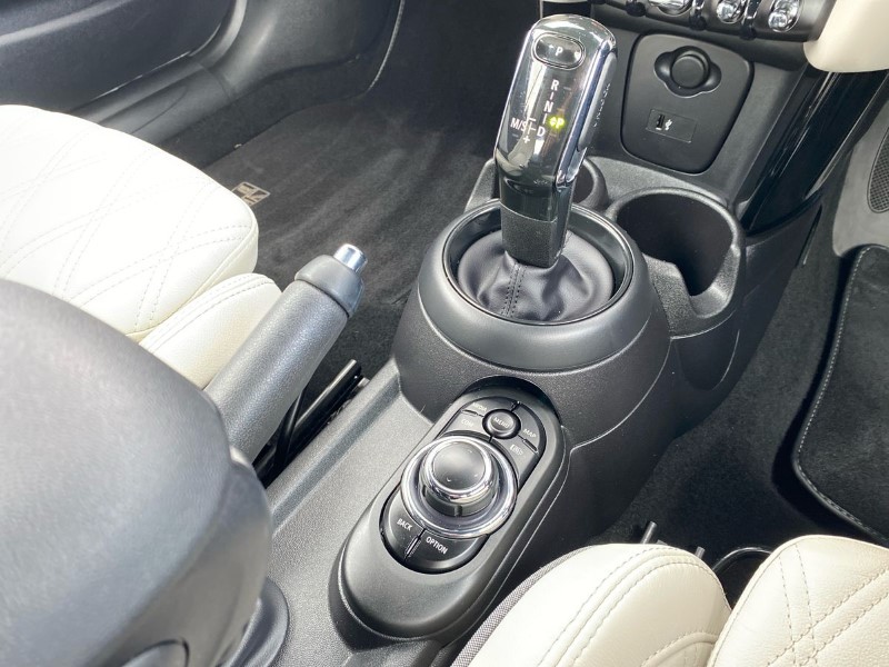 2022 (22) MINI CONVERTIBLE 1.5 Cooper Exclusive 2dr Auto 4872877