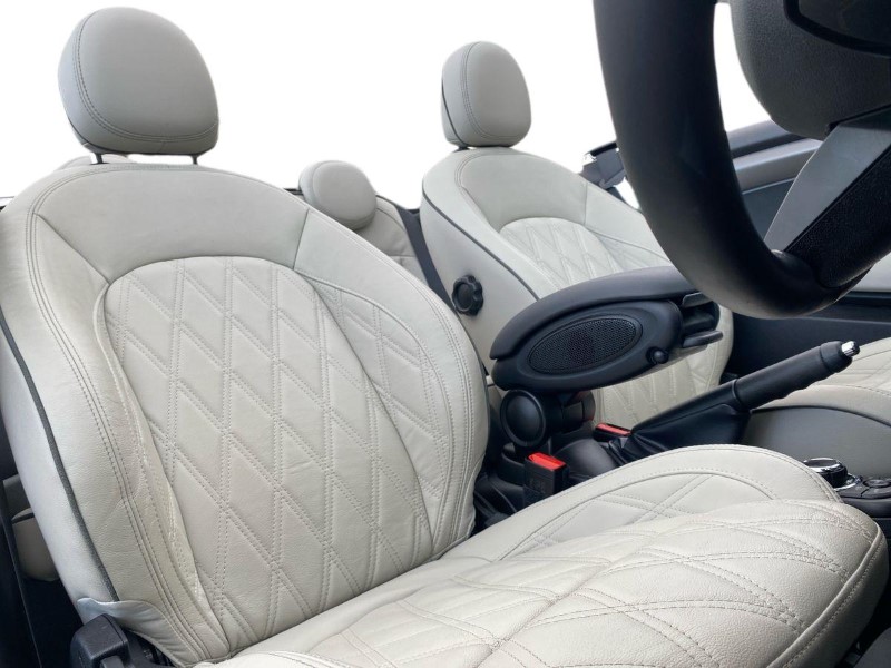 2022 (22) MINI CONVERTIBLE 1.5 Cooper Exclusive 2dr Auto 4872878