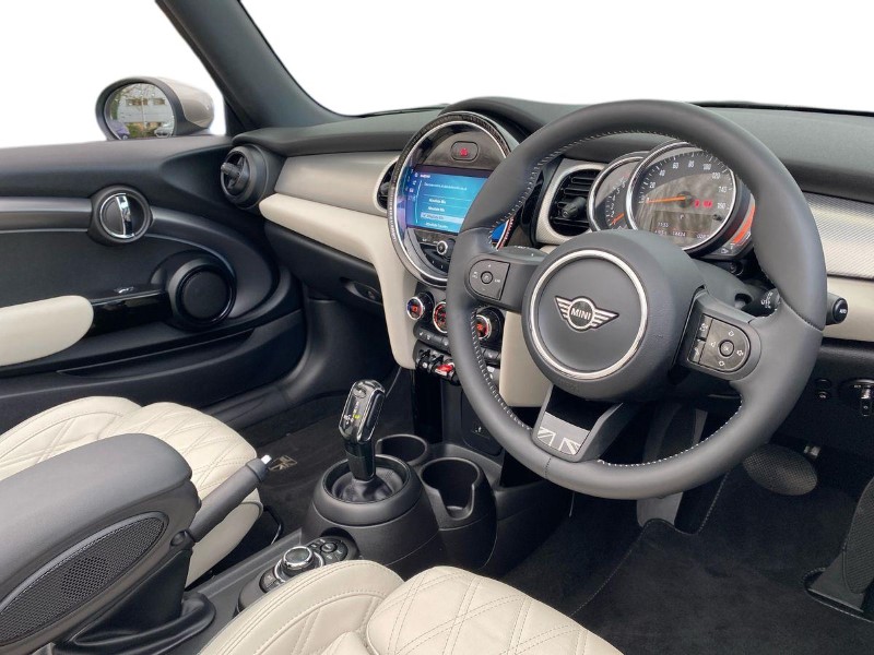 2022 (22) MINI CONVERTIBLE 1.5 Cooper Exclusive 2dr Auto 4872873