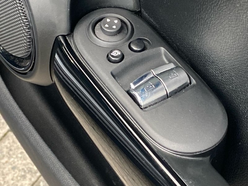 2023 (23) MINI HATCHBACK 1.5 Cooper Exclusive Premium 3dr Auto 4776146